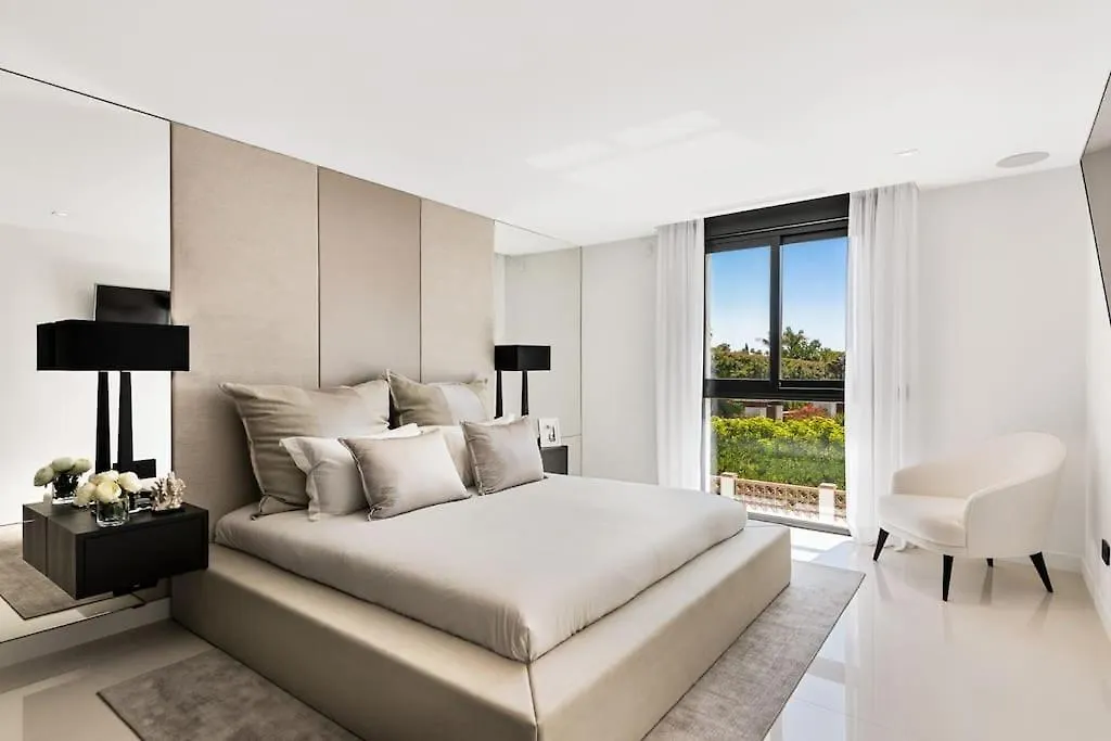 Villa Oak - 6-Bedroom Villa With Cinema Room And Pool Marbella 0*,