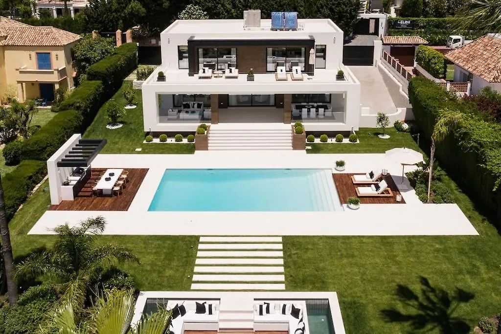 Villa Oak - 6-Bedroom Villa With Cinema Room And Pool Marbella 0*,  Spain