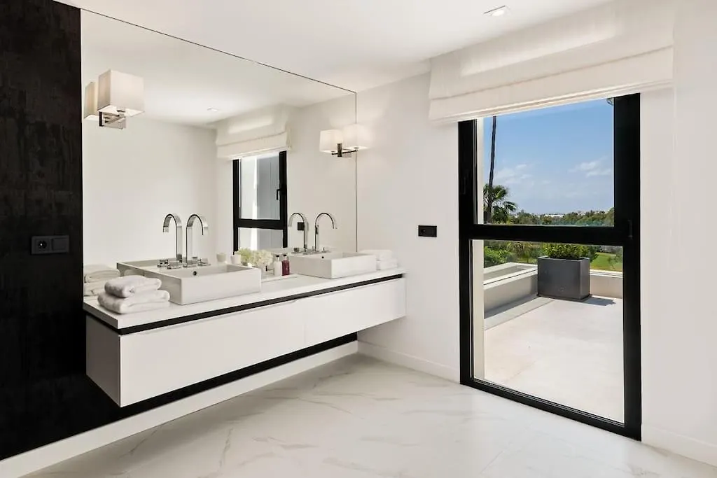 Villa Oak - 6-Bedroom Villa With Cinema Room And Pool Marbella 0*,  Spain