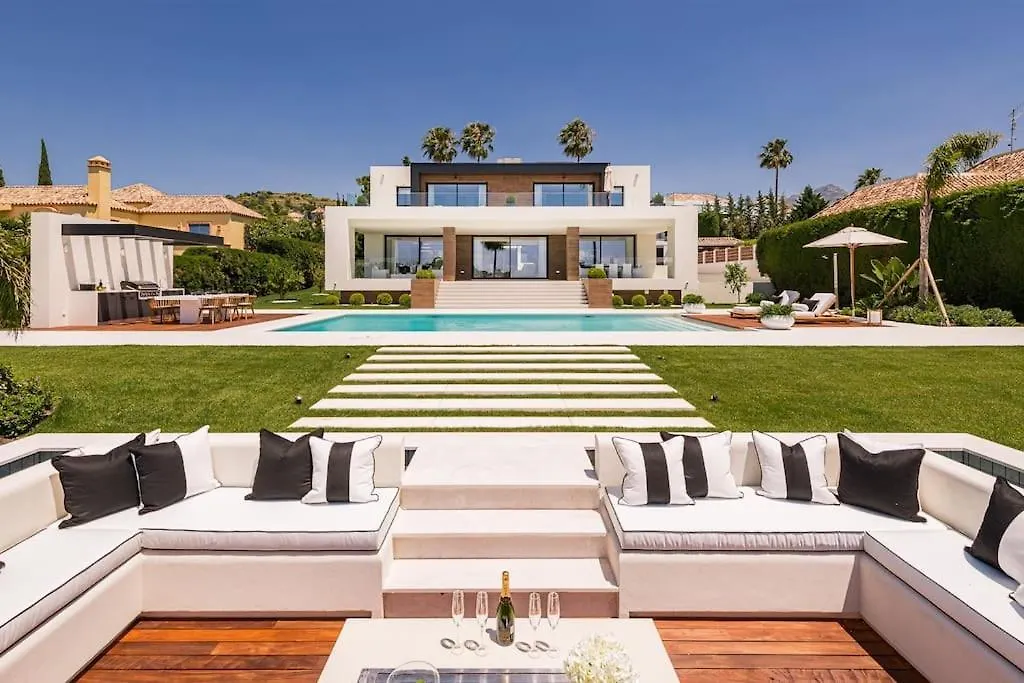 Villa Oak - 6-Bedroom Villa With Cinema Room And Pool Marbella 0*,  Spain