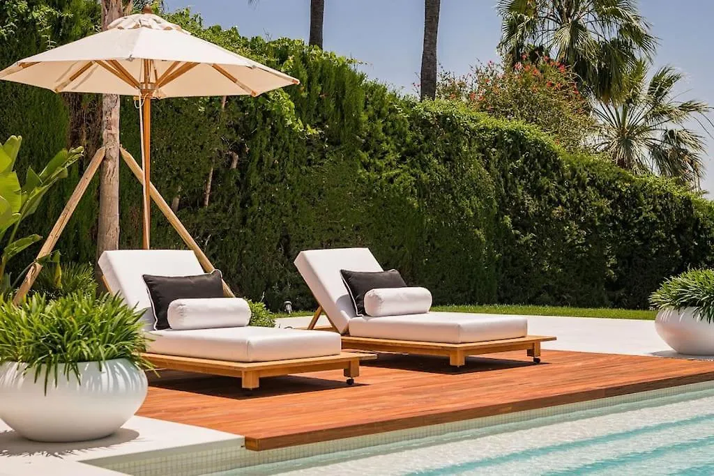 Villa Oak - 6-Bedroom Villa With Cinema Room And Pool Marbella